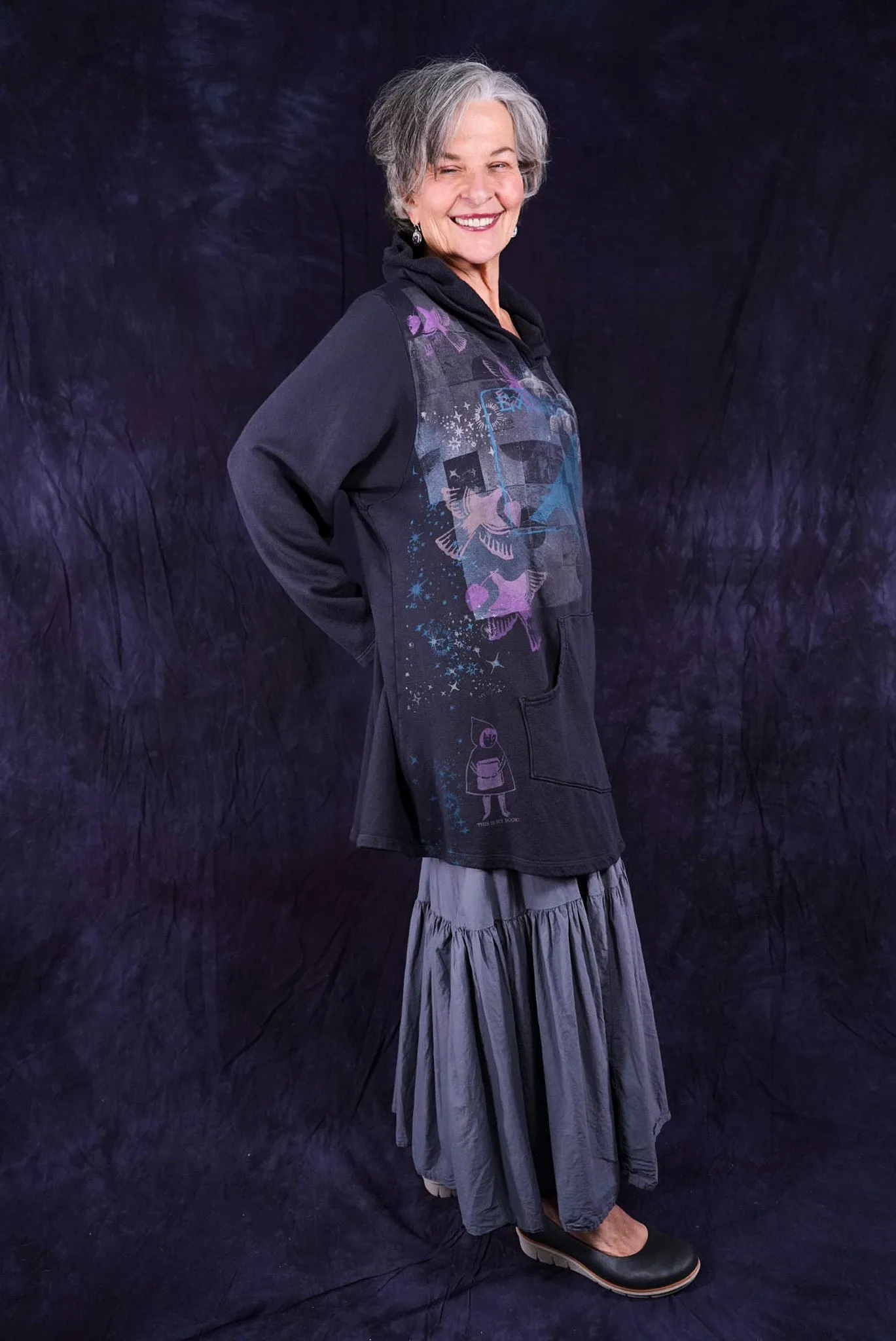 1607 Sweet Pocket Hoodie Black Sand-P