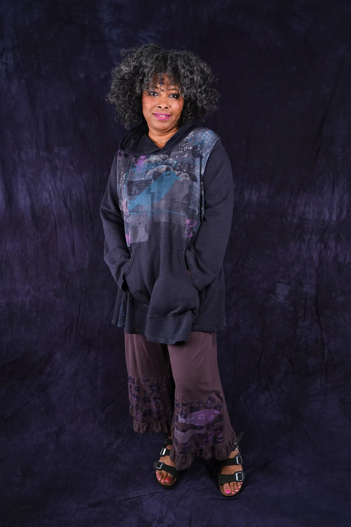 1607 Sweet Pocket Hoodie Black Sand-P