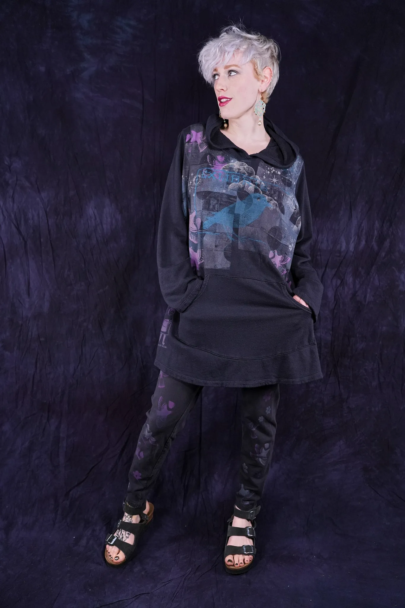 1607 Sweet Pocket Hoodie Black Sand-P