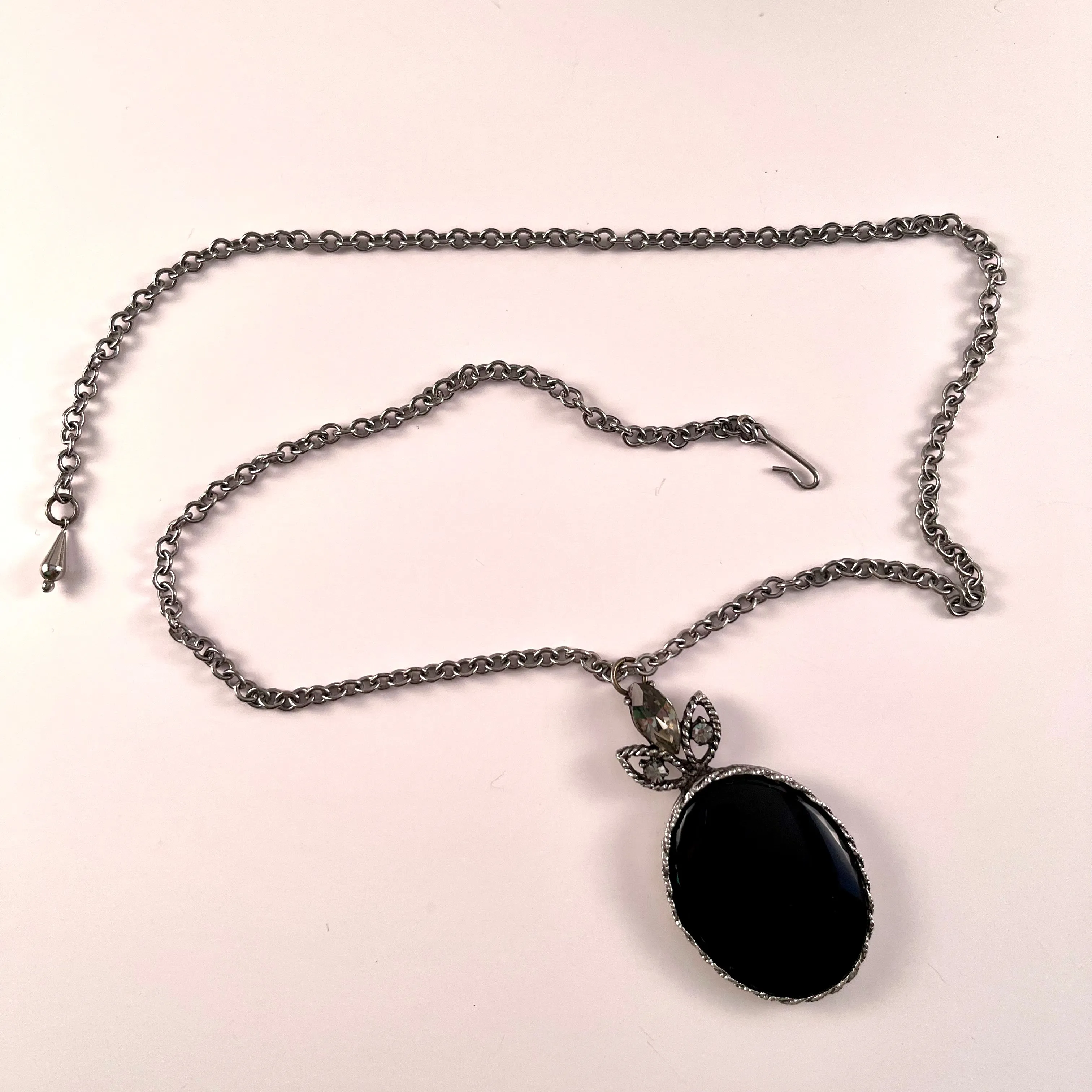 1970s Black Oval Pendant Necklace