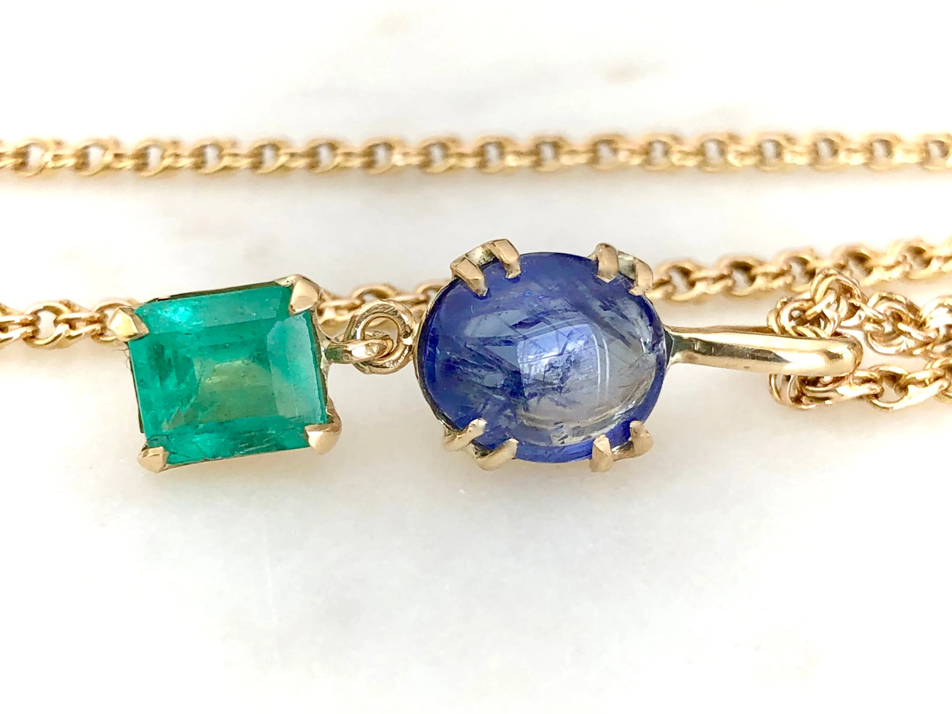 6.20 Carat Vintage Sapphire Emerald Pendant Necklace 18 Karat