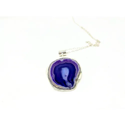 Agata purple