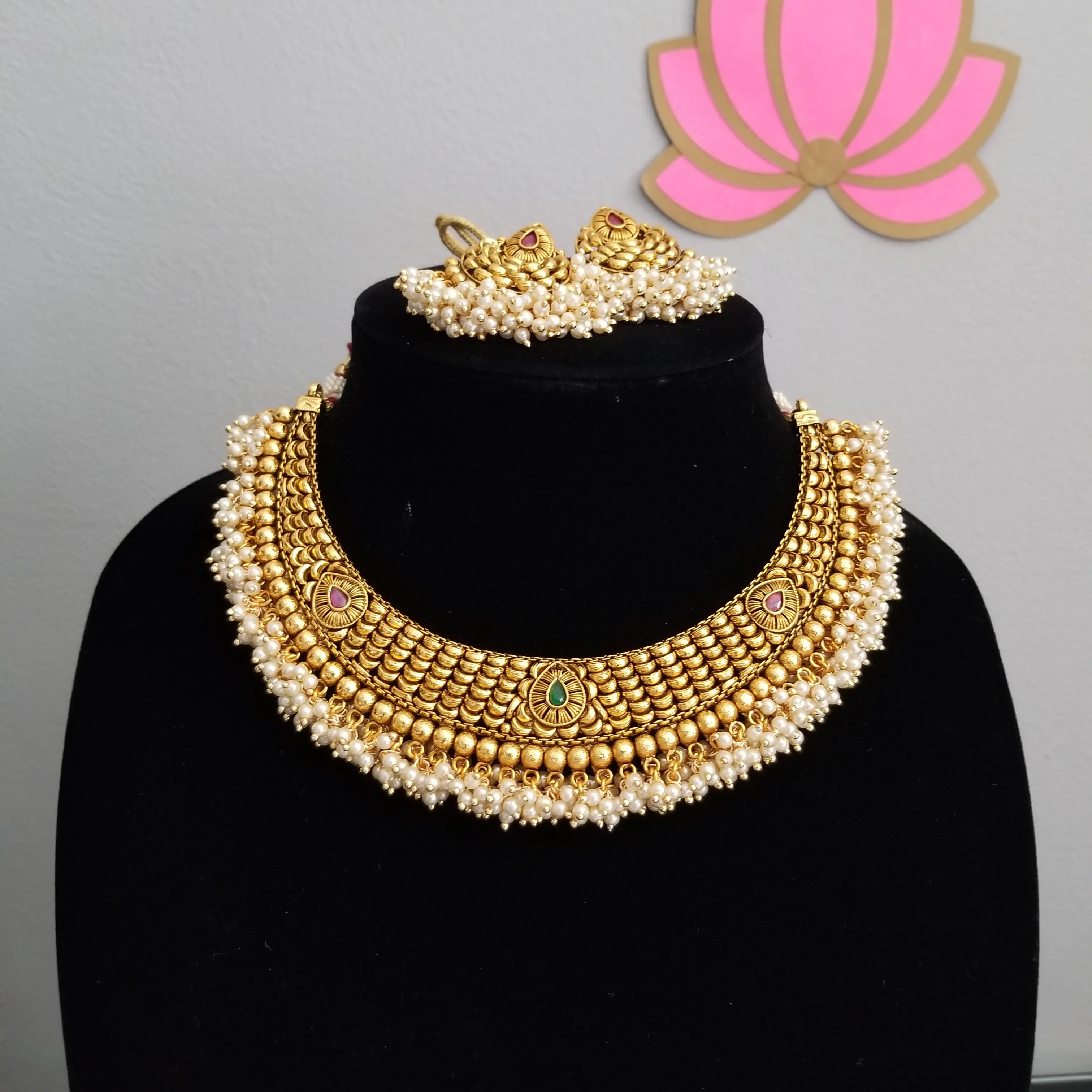 Antique Classic Necklace With Gold Plating FL24