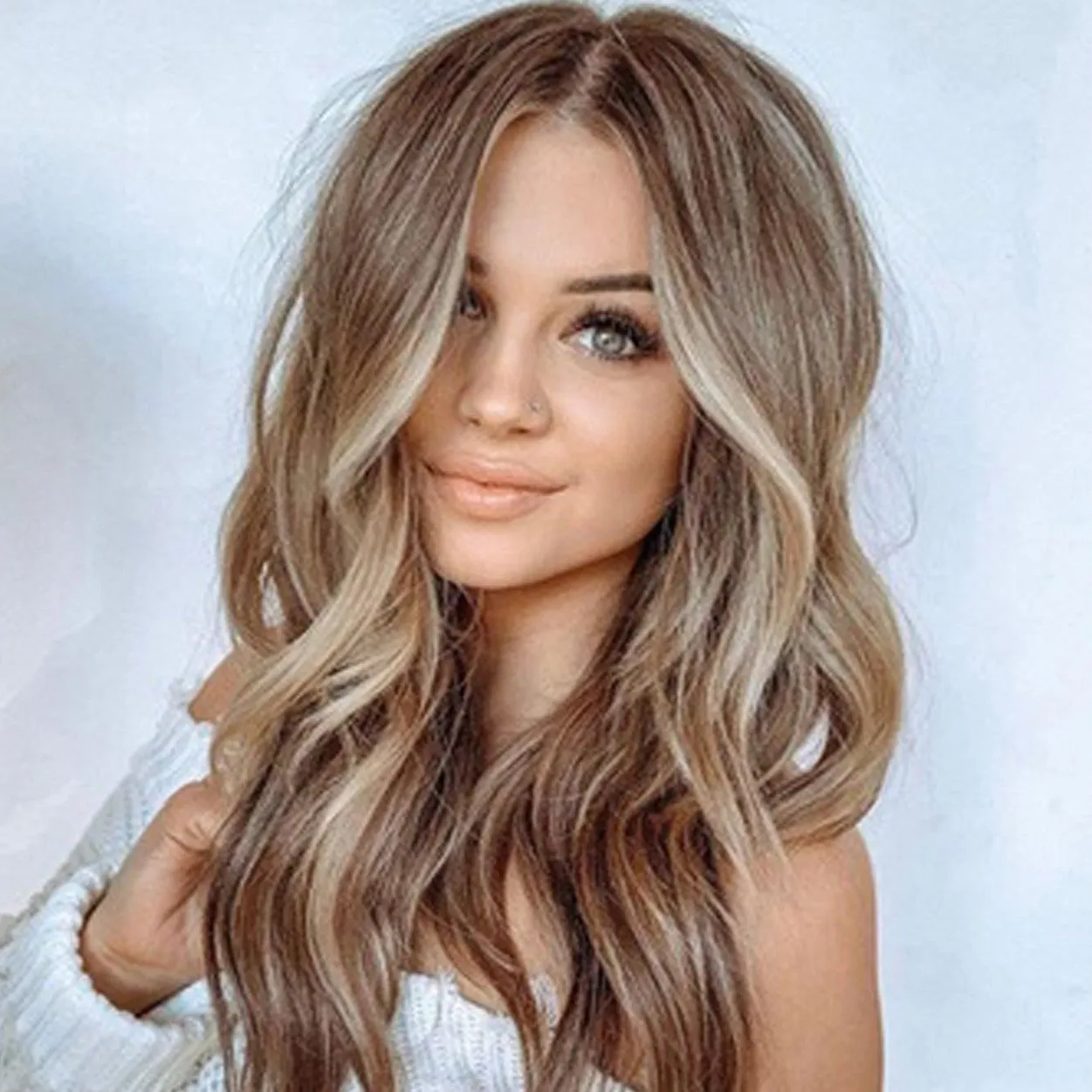 April | Blonde Long Wavy Synthetic Hair Wig