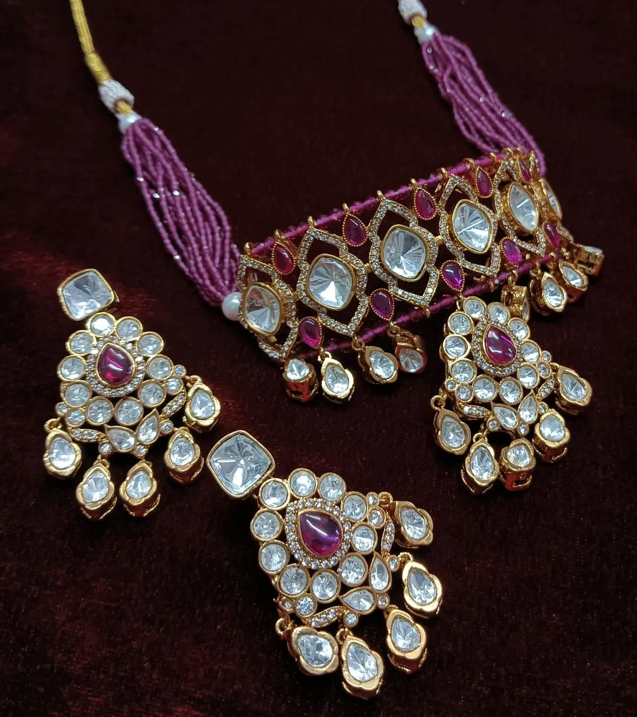 Beautiful Choker Set With Stone