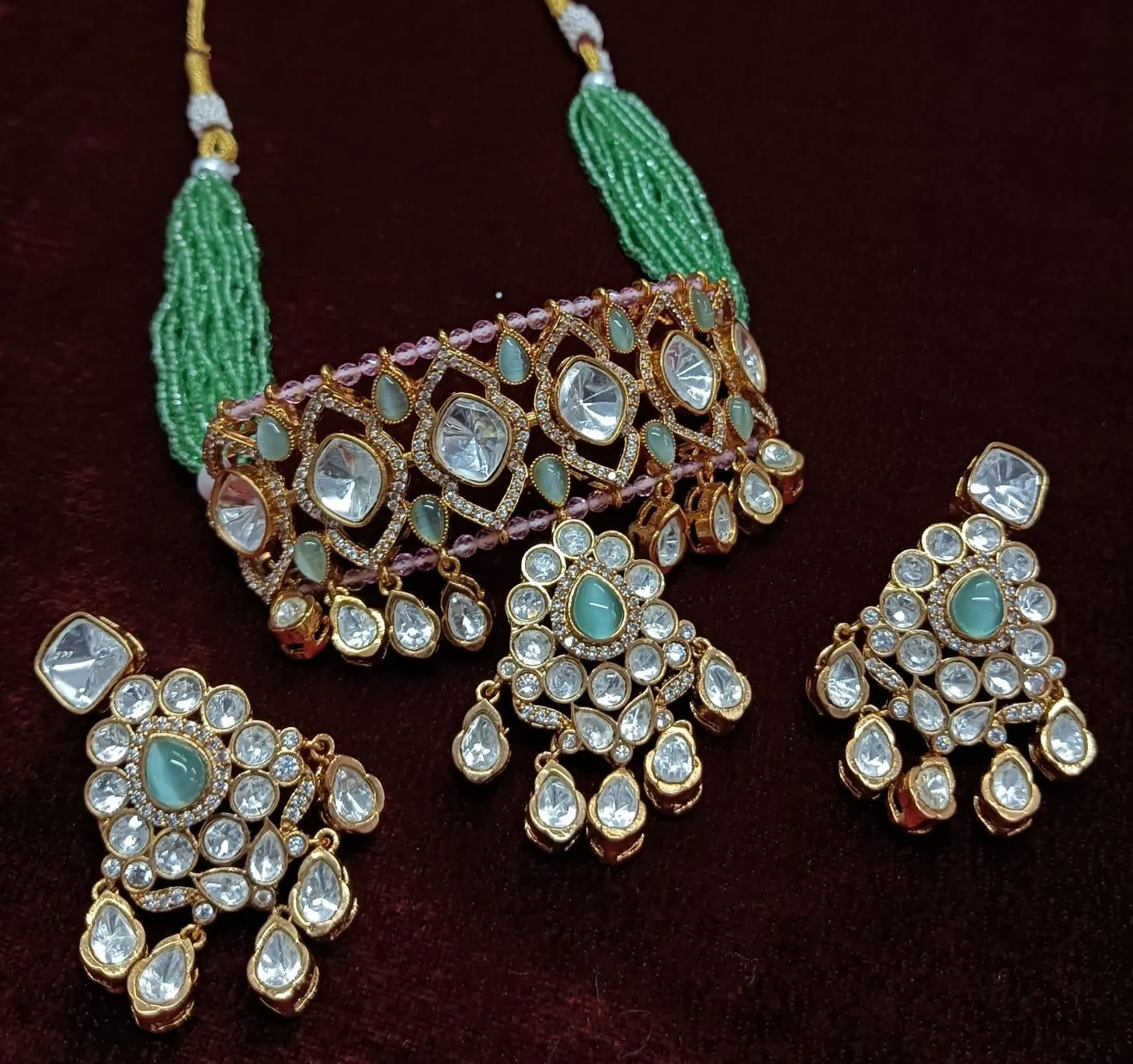 Beautiful Choker Set With Stone