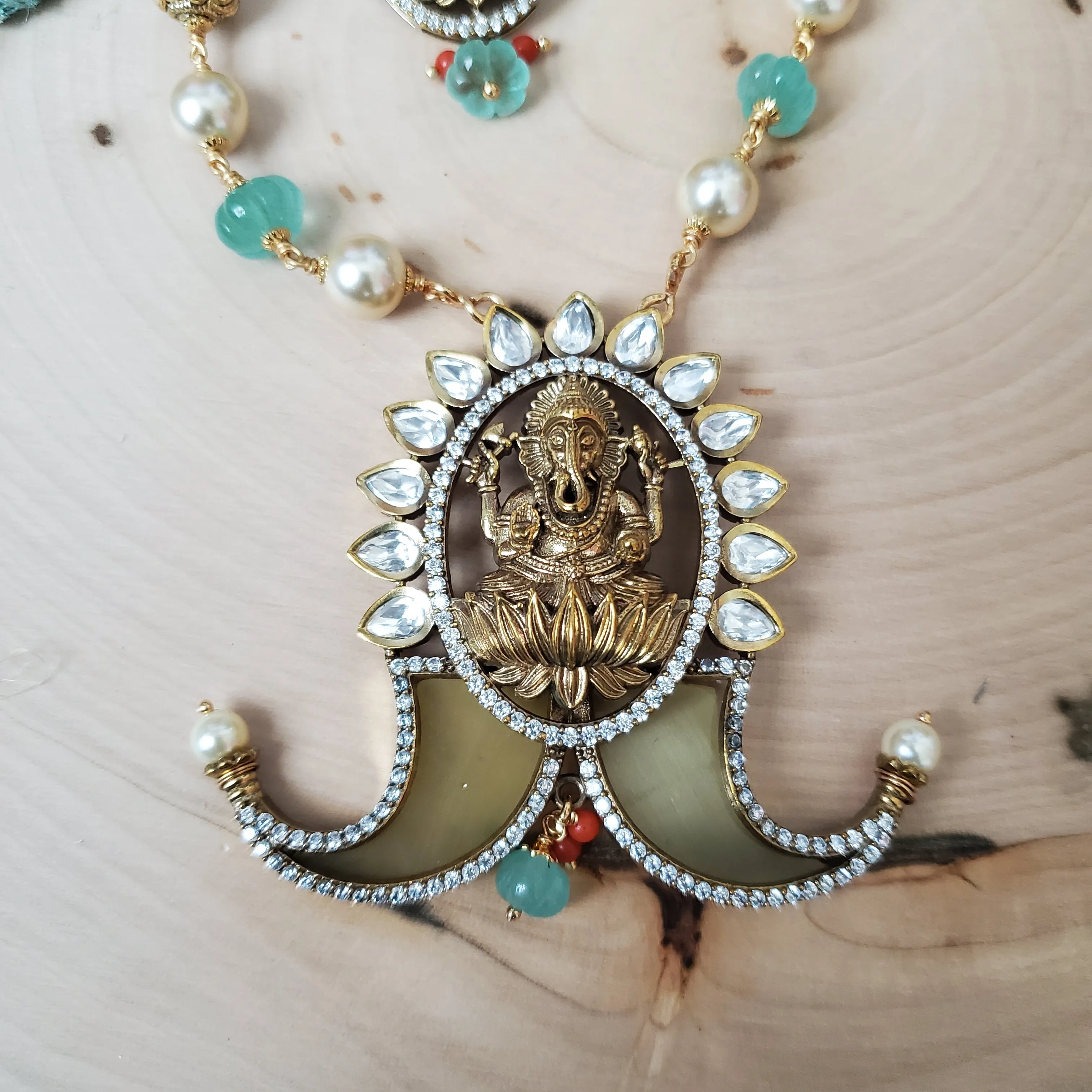 Bhavya Ganesha Puligoru Necklace Set Yellow