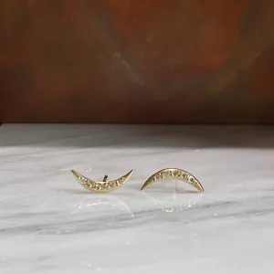 Crescent Moon Post with Diamond
