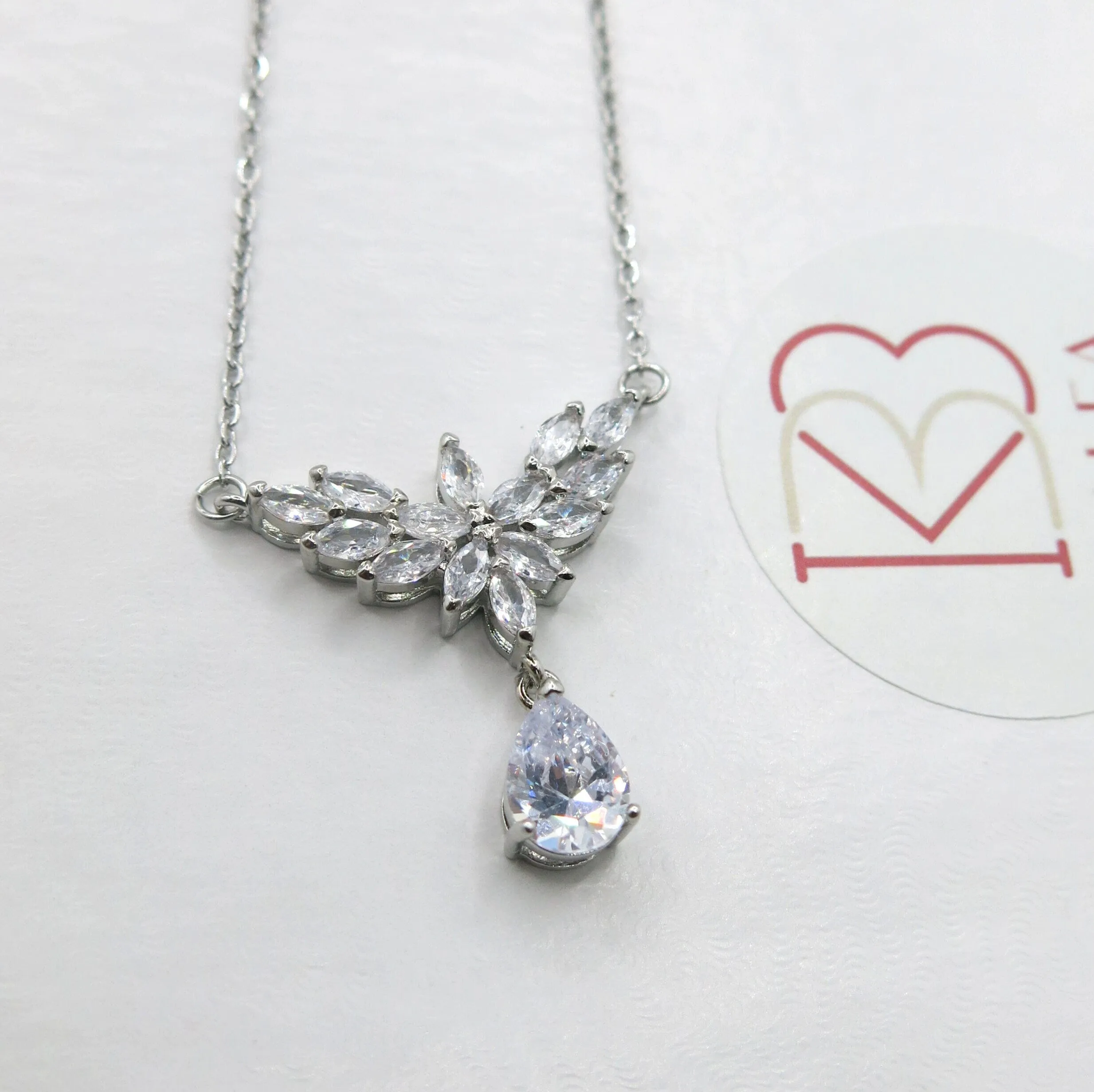 Crystal Silver Necklace, CZ Gem Minimalist Wedding Necklace, Diamond Accent Chain Necklace for Bride