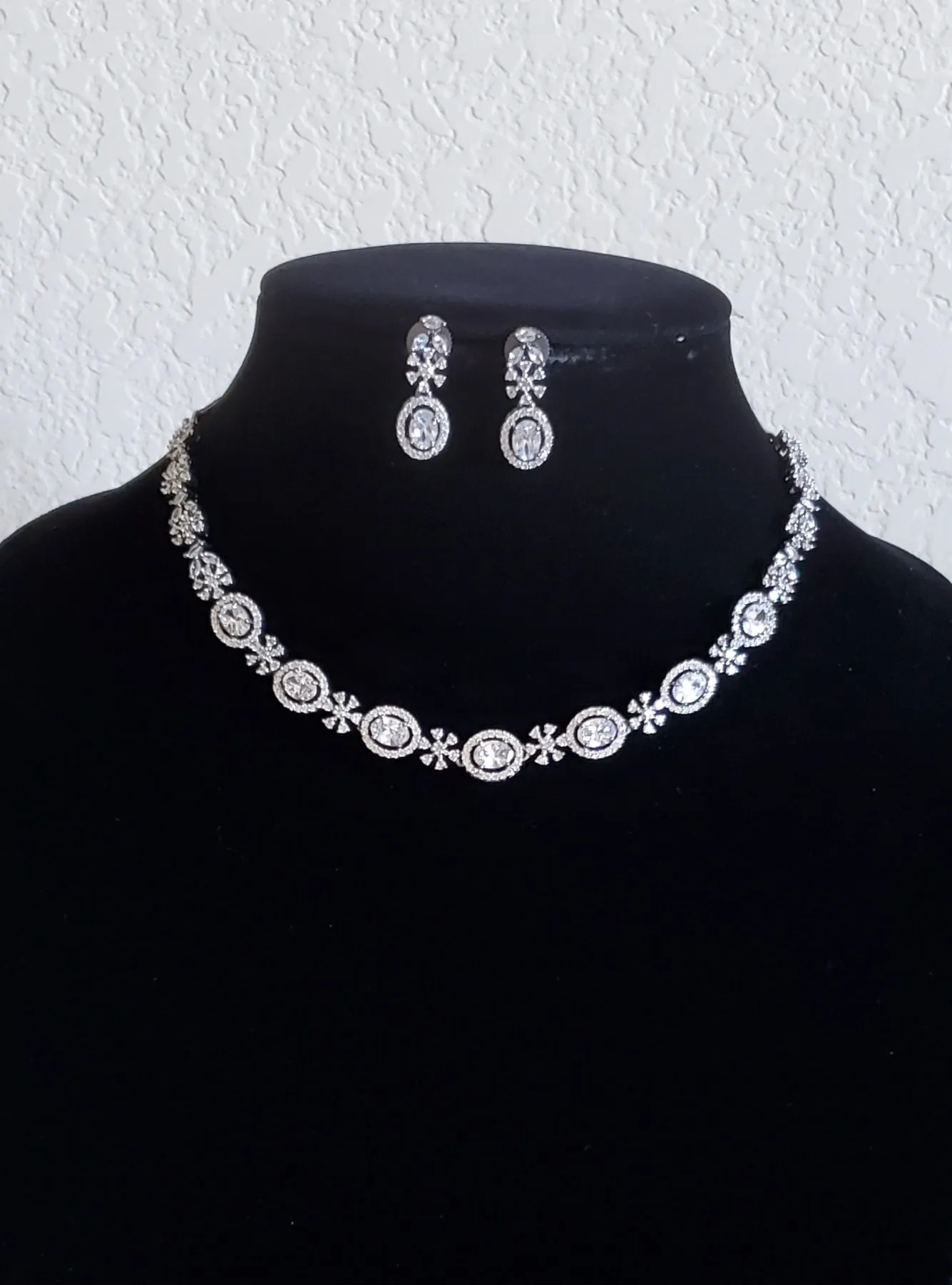 Cz Classic Necklace With Black Plating M96 White