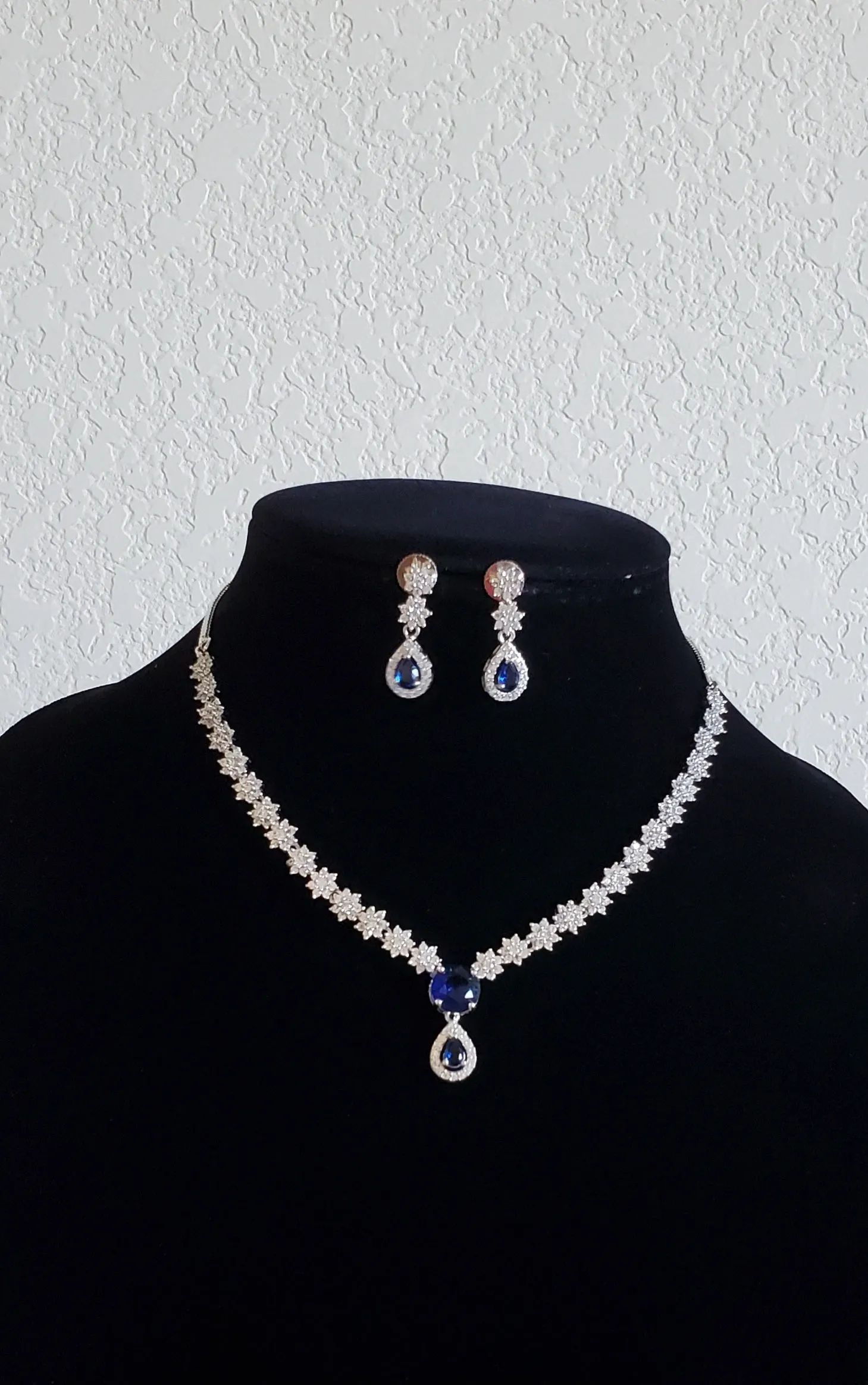 Cz Classic Necklace With Rhodium Plating blue