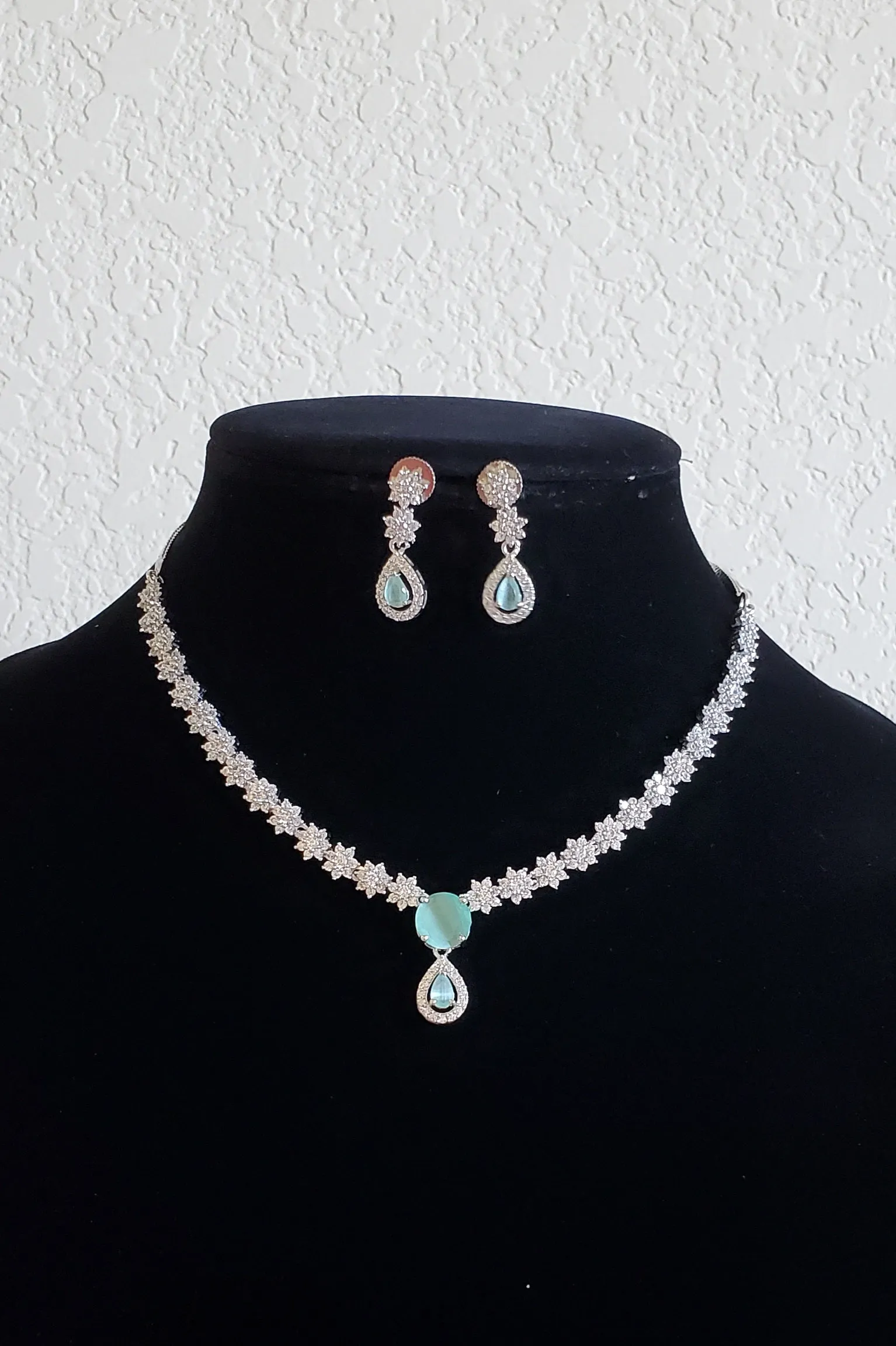 Cz Classic Necklace With Rhodium Plating Mint