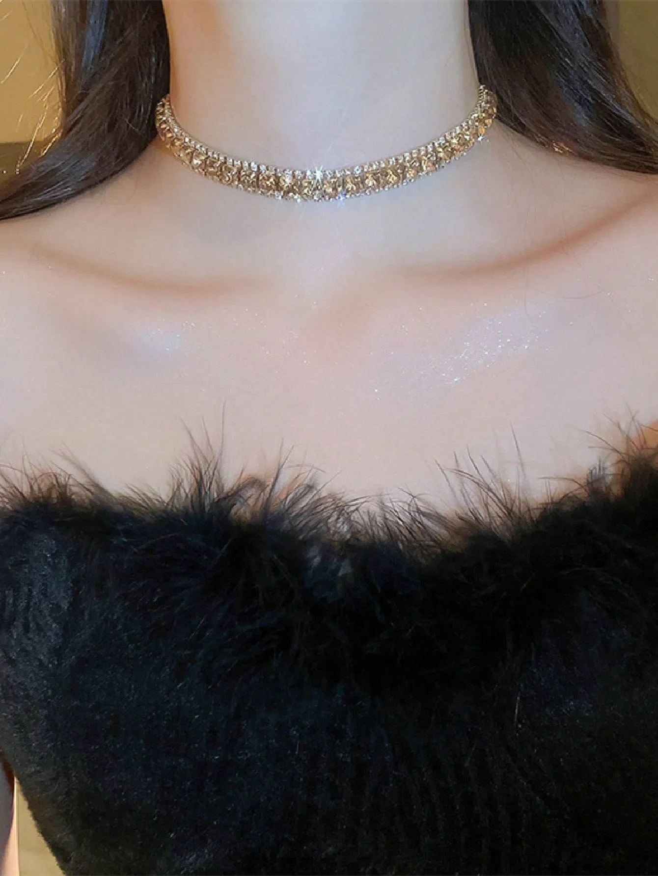 Elegant Crystal Jewelry Set: Dazzling Necklace and Earrings