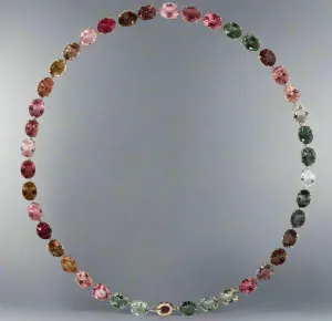 Fine Natural Spinel Necklace 18K Gold