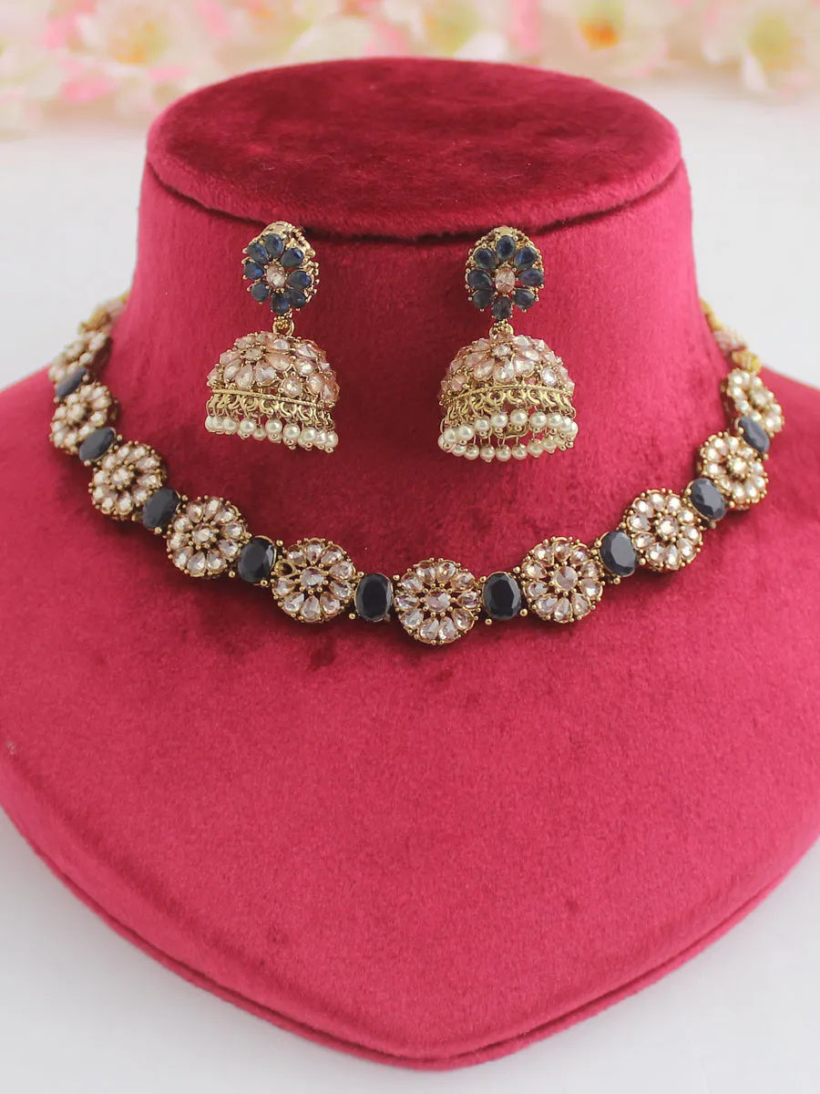 Jaanvi Necklace Set