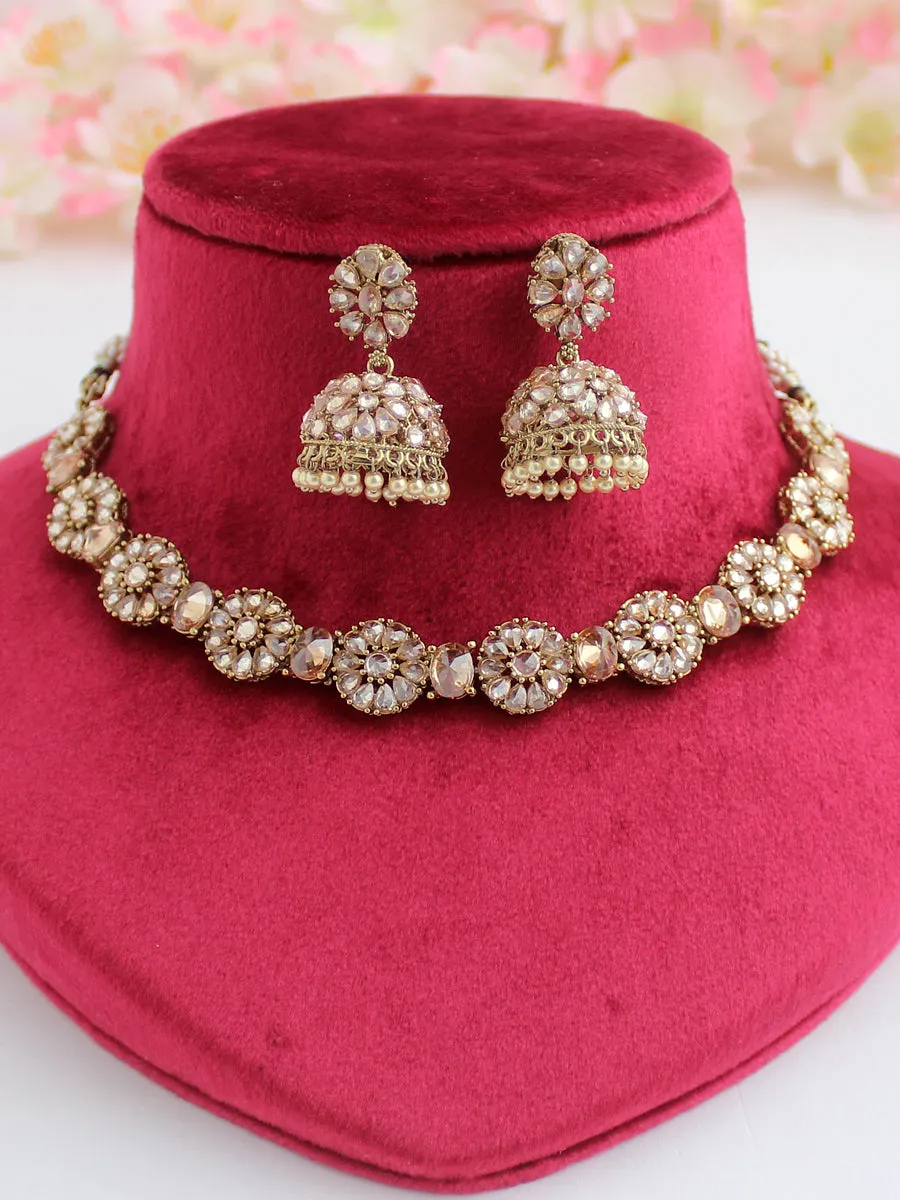 Jaanvi Necklace Set