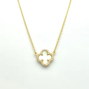 Medium Mother of Pearl Quatrafoil Necklace in Gold