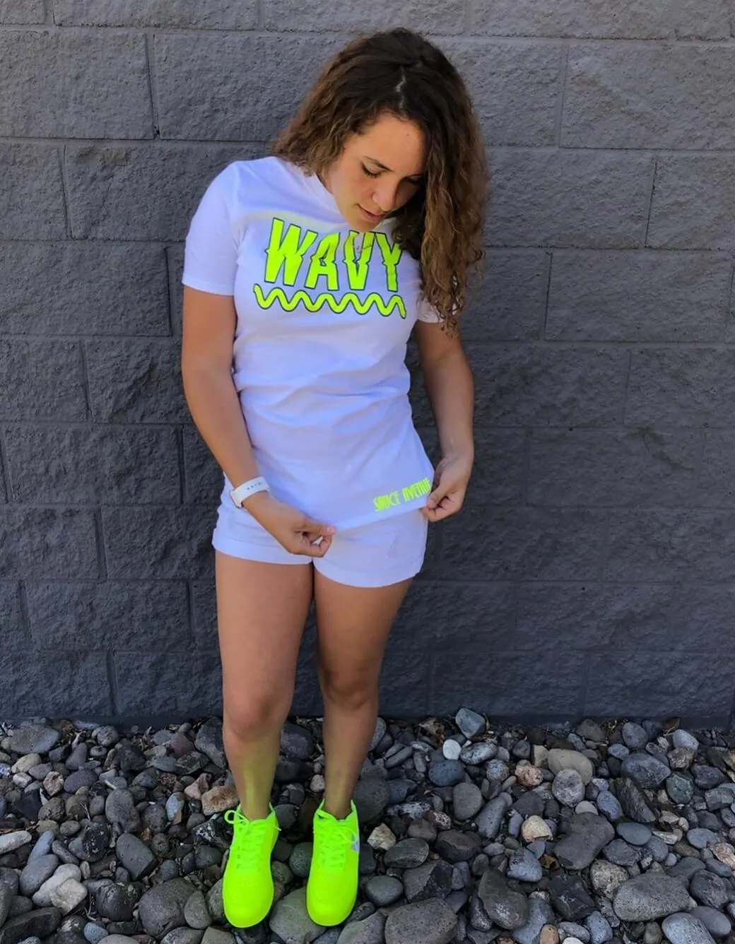 Neon Yellow/Black Wavy | White Tee