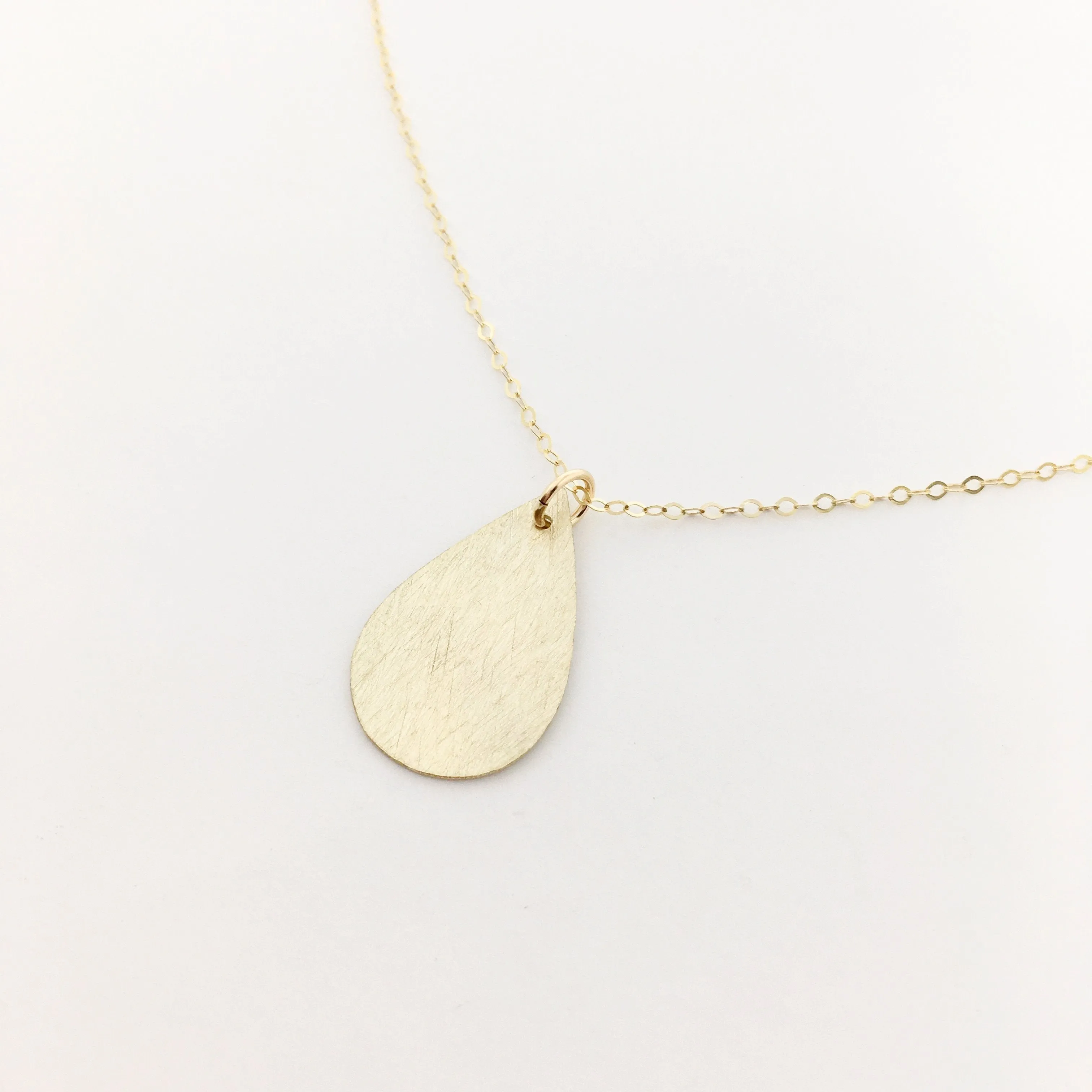 Nora Brushed Drop Necklace | Gold