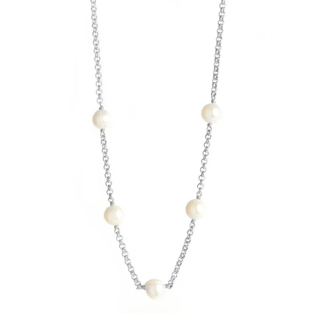 Olivia Necklace With Pearls
