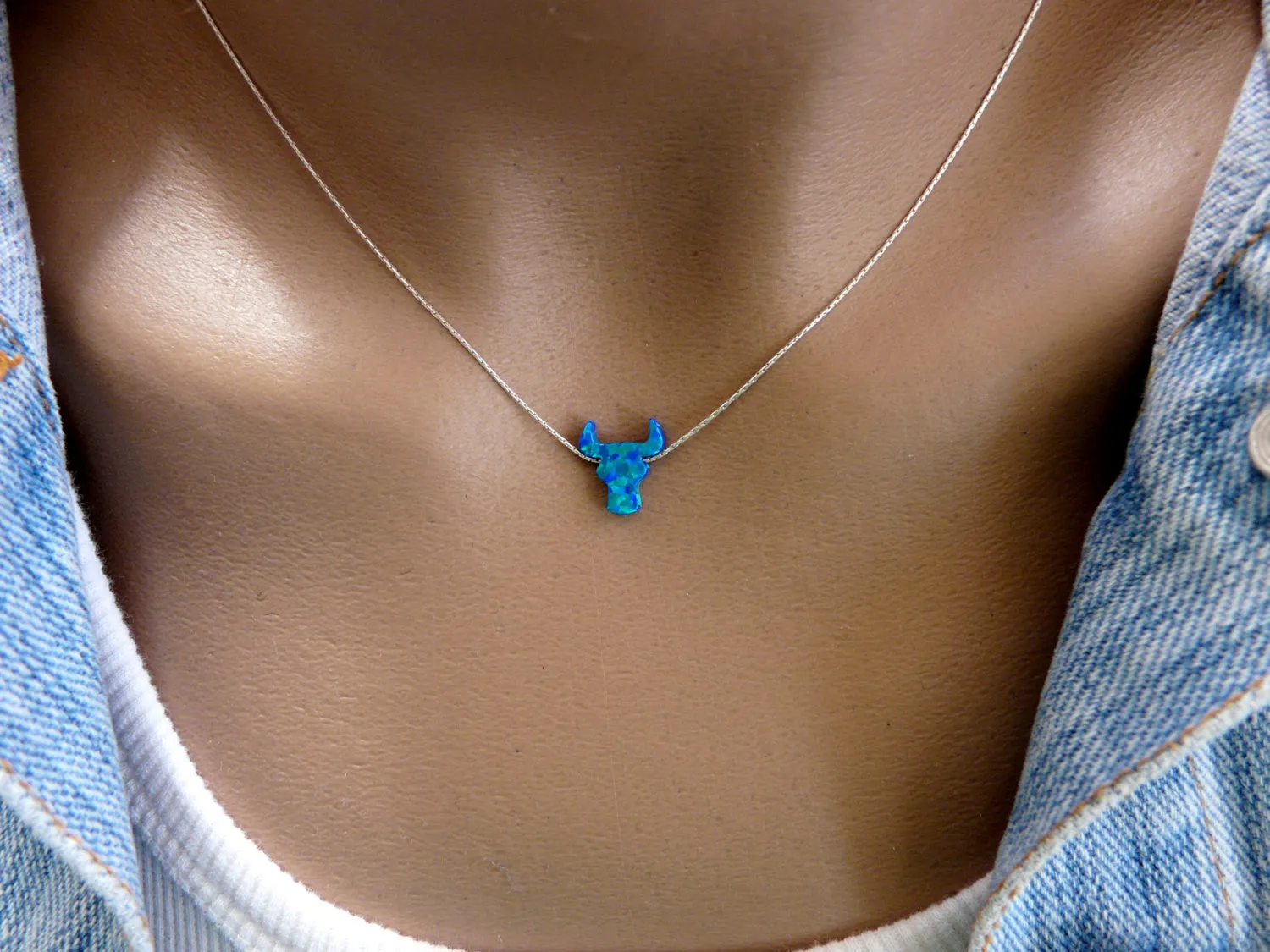 Opal Bull Necklace – Symbol of Strength