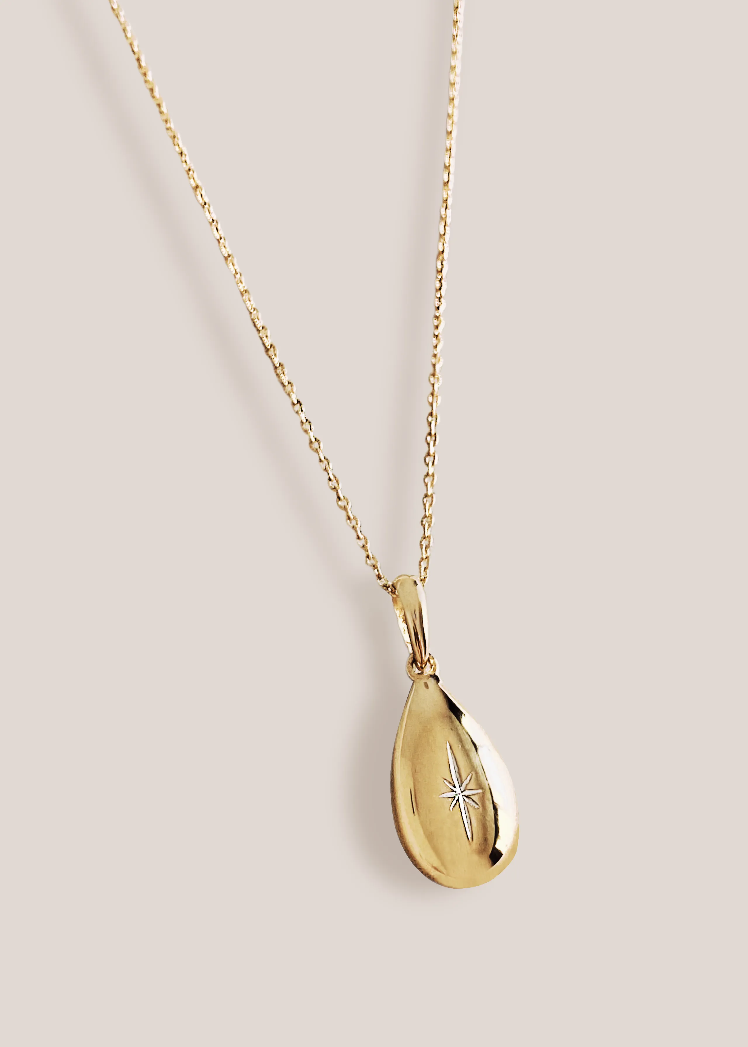 Solange Necklace / gold