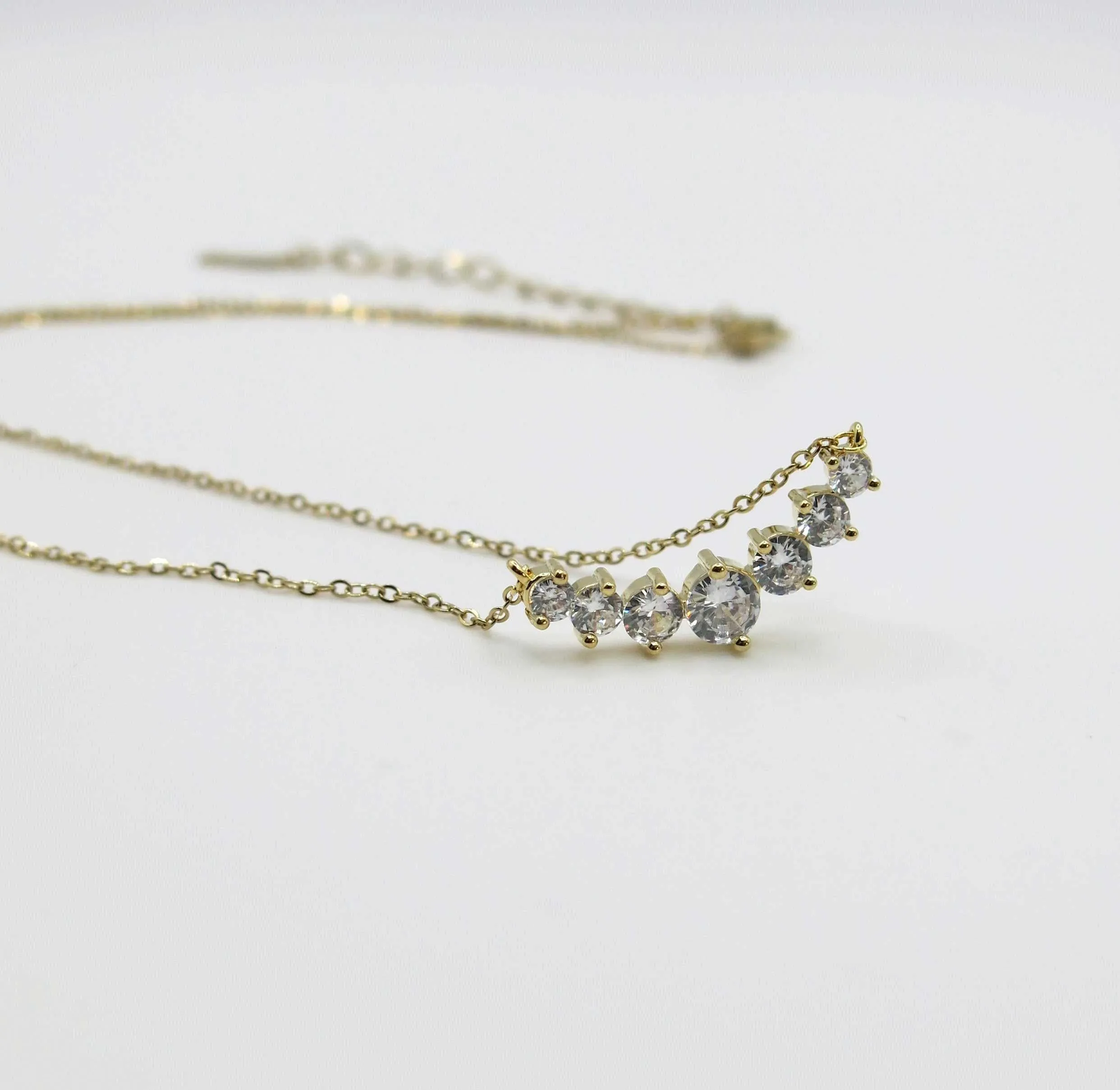 Solitaire Round Cut CZ Crystal Necklace, 14K Yellow Gold Bridal Charm Necklace, Wedding Diamond Gem Necklace