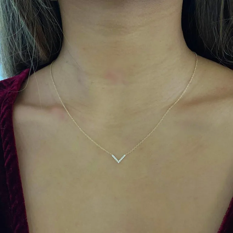V Shaped Diamond Bar Necklace