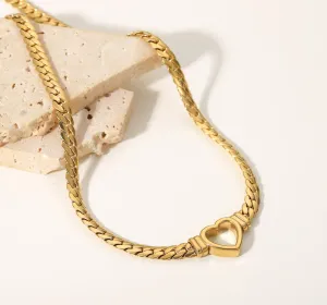 VENUS 18K GOLD PLATED HEART NECKLACE