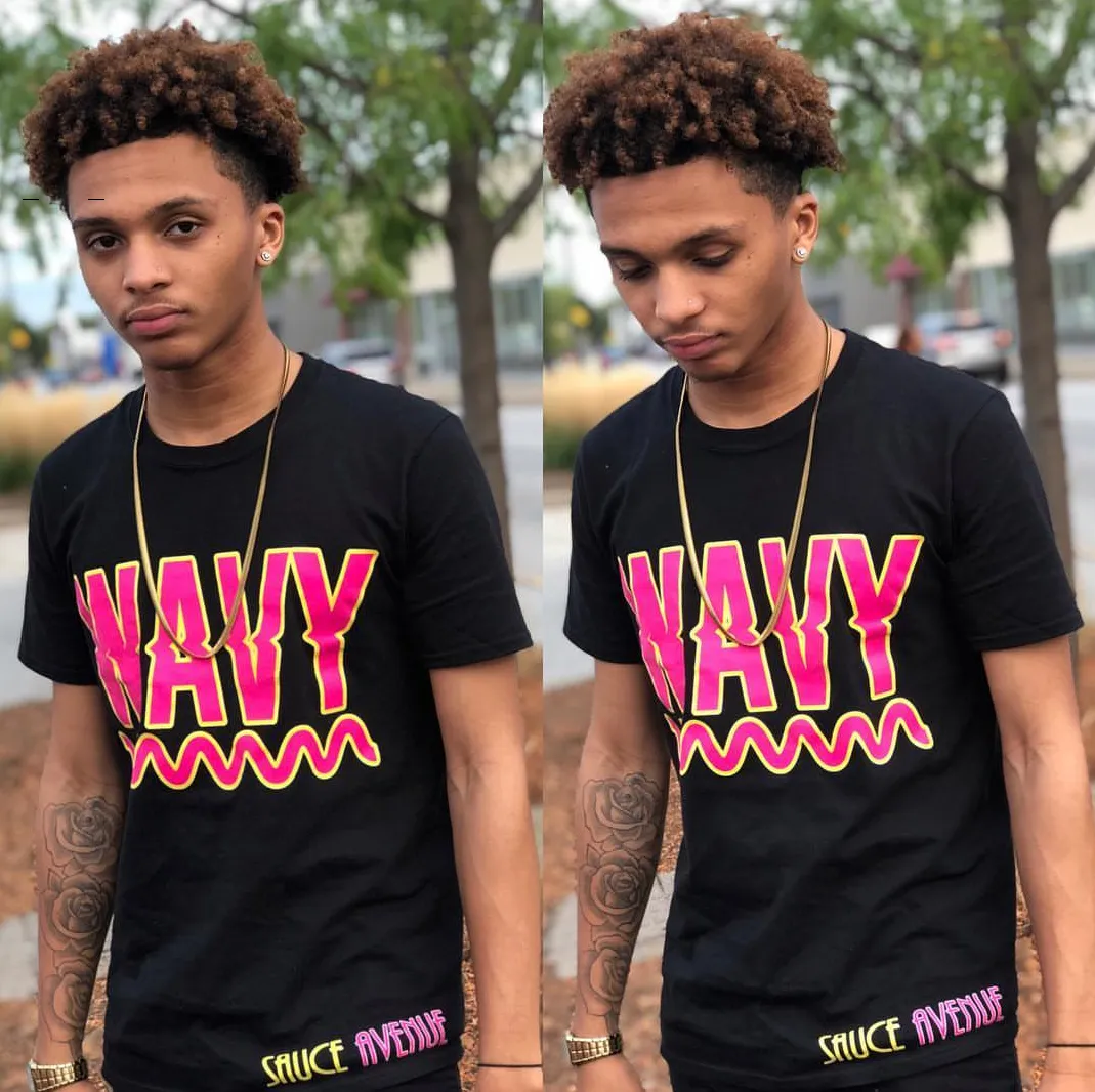 Wavy | Black Tee