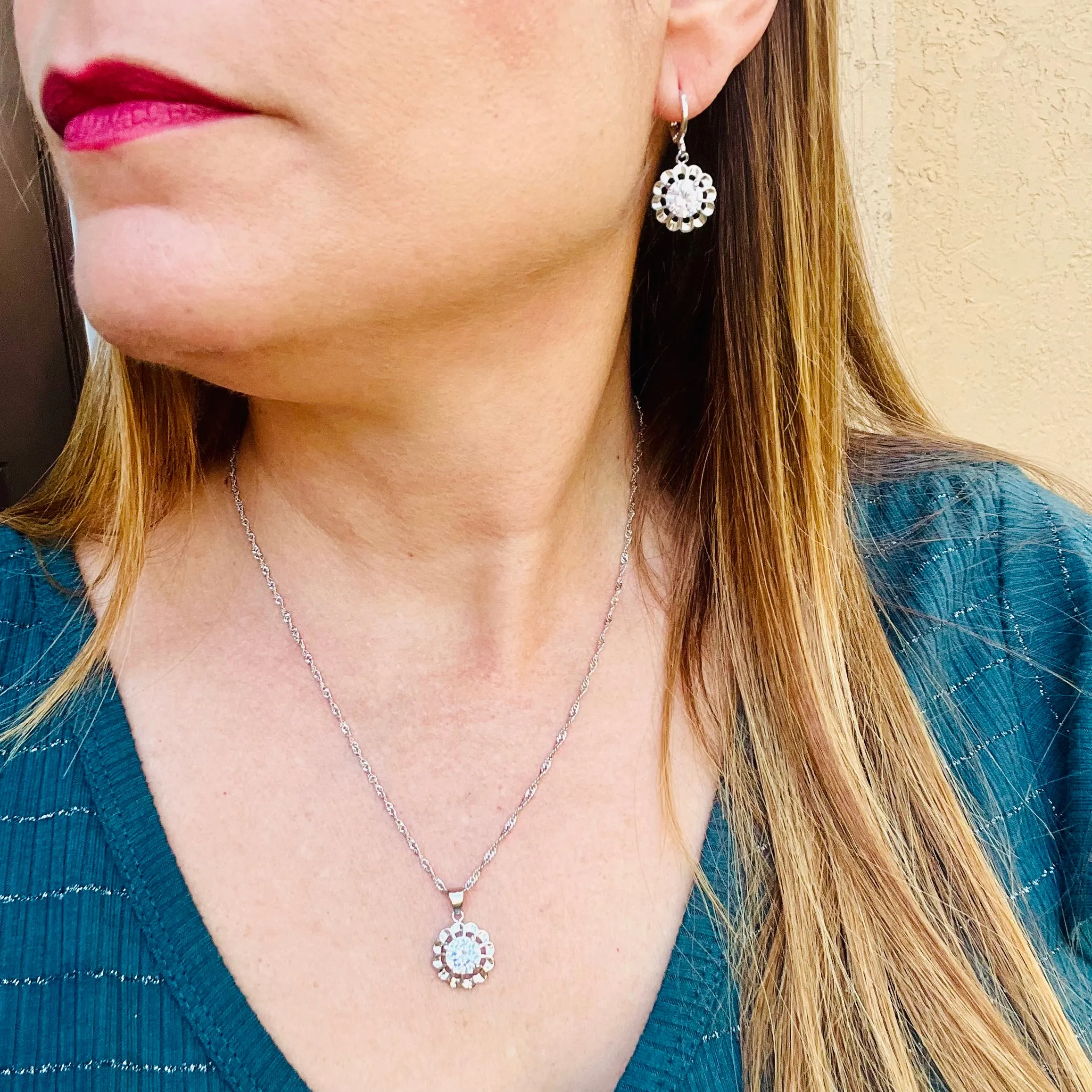 Zircon Color Pendant Necklace & Earrings Set